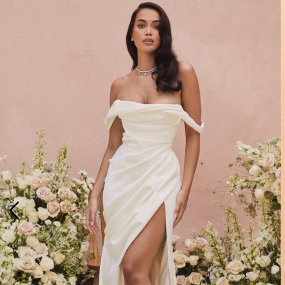 House of CB Dresses & Skirts - House of CB Delphine
